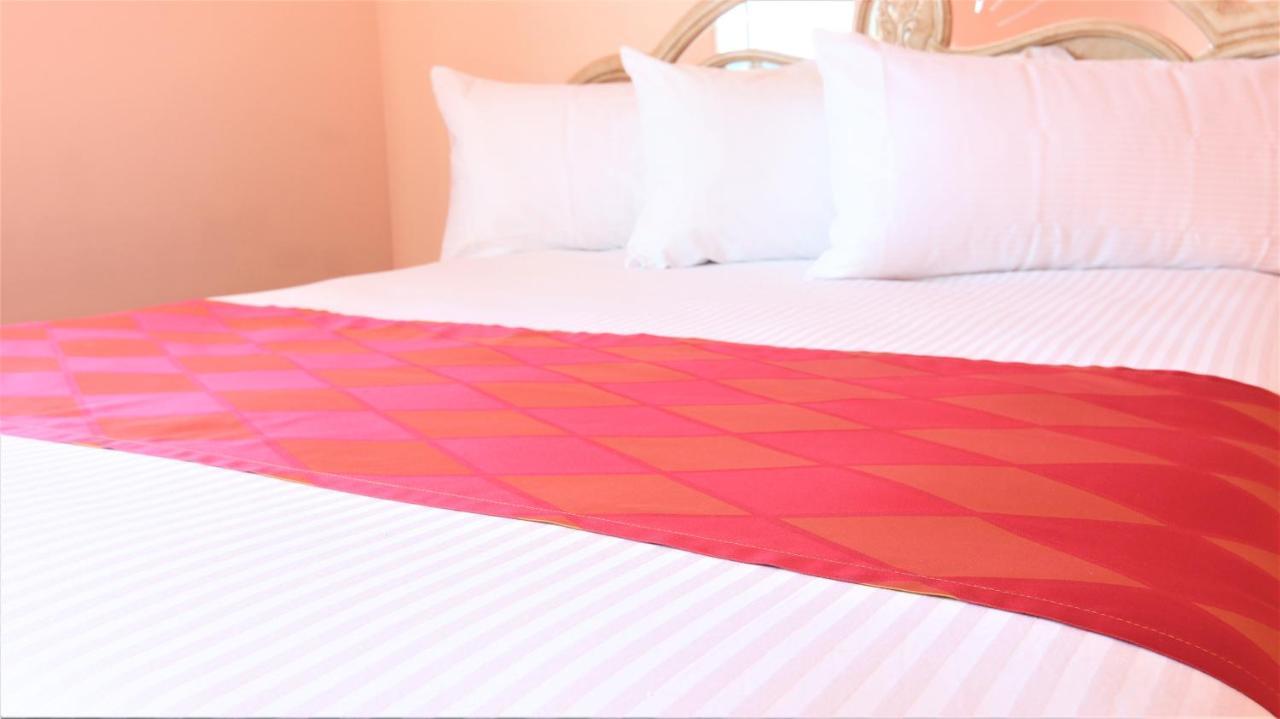 Crystal Star Inn Edmonton Airport With Free Shuttle To And From Airport Leduc Eksteriør billede
